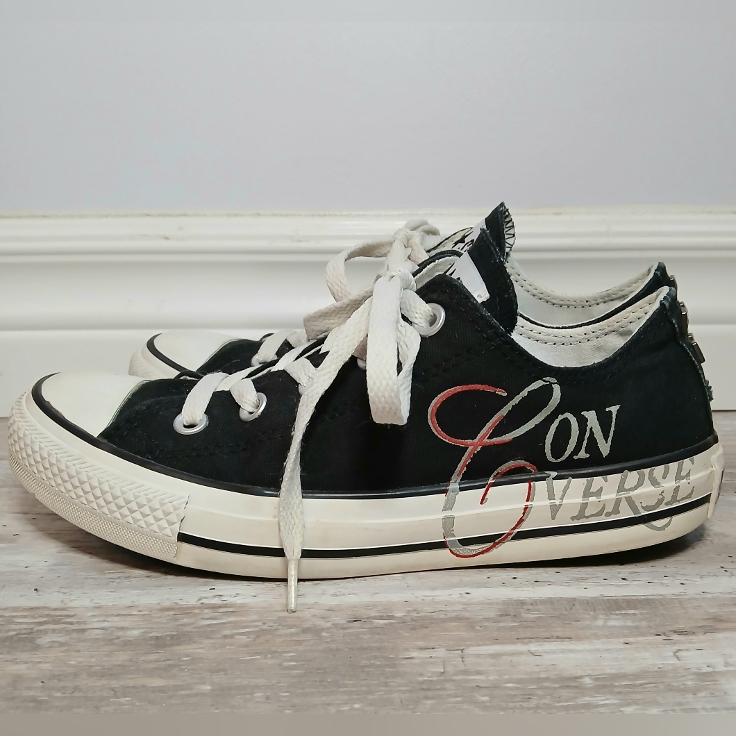 Converse Low Top Studded Black Sneakers Logo With Red Detail M4/W6